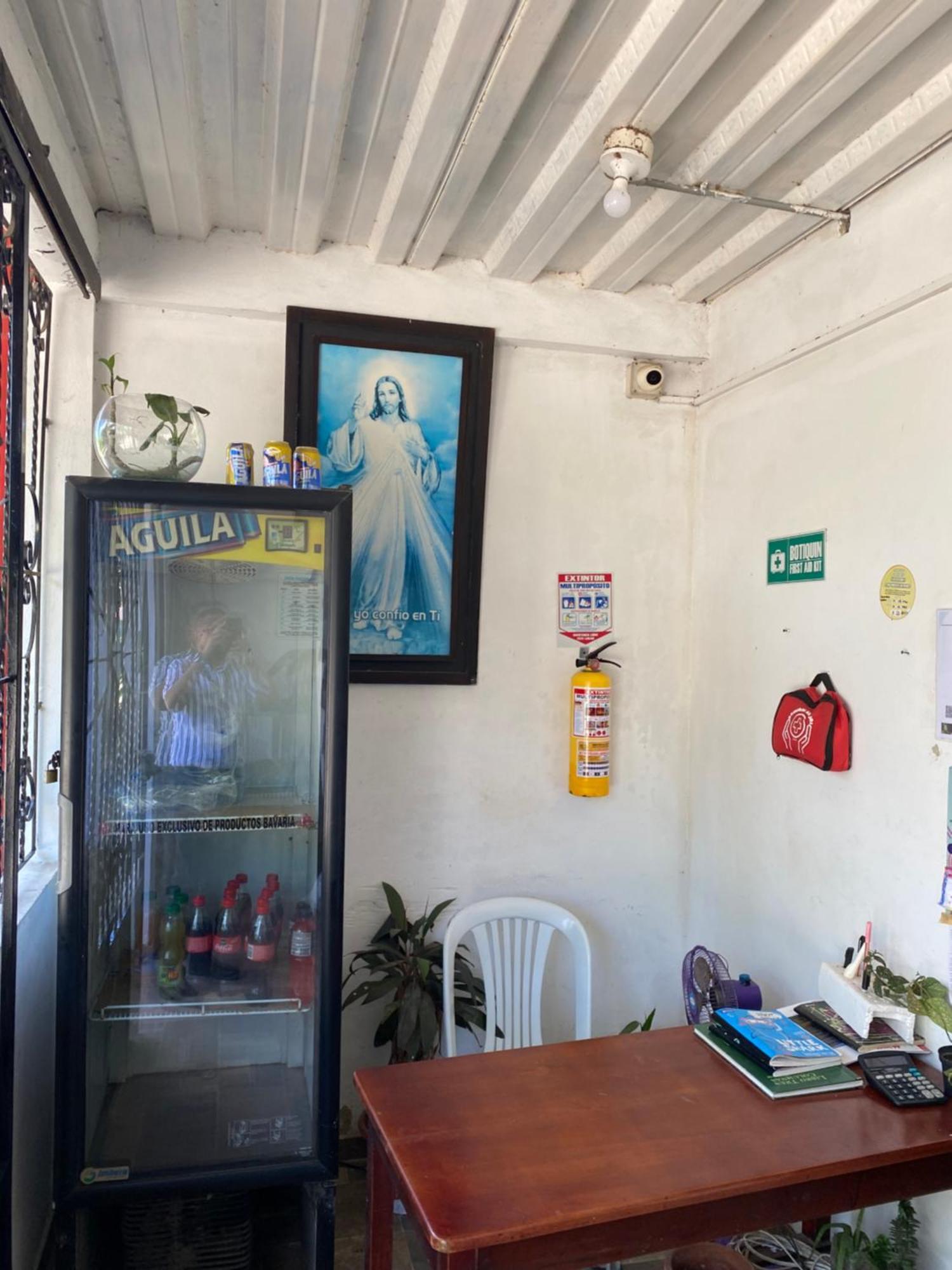 Hospedaje Valentina Inírida Exterior foto