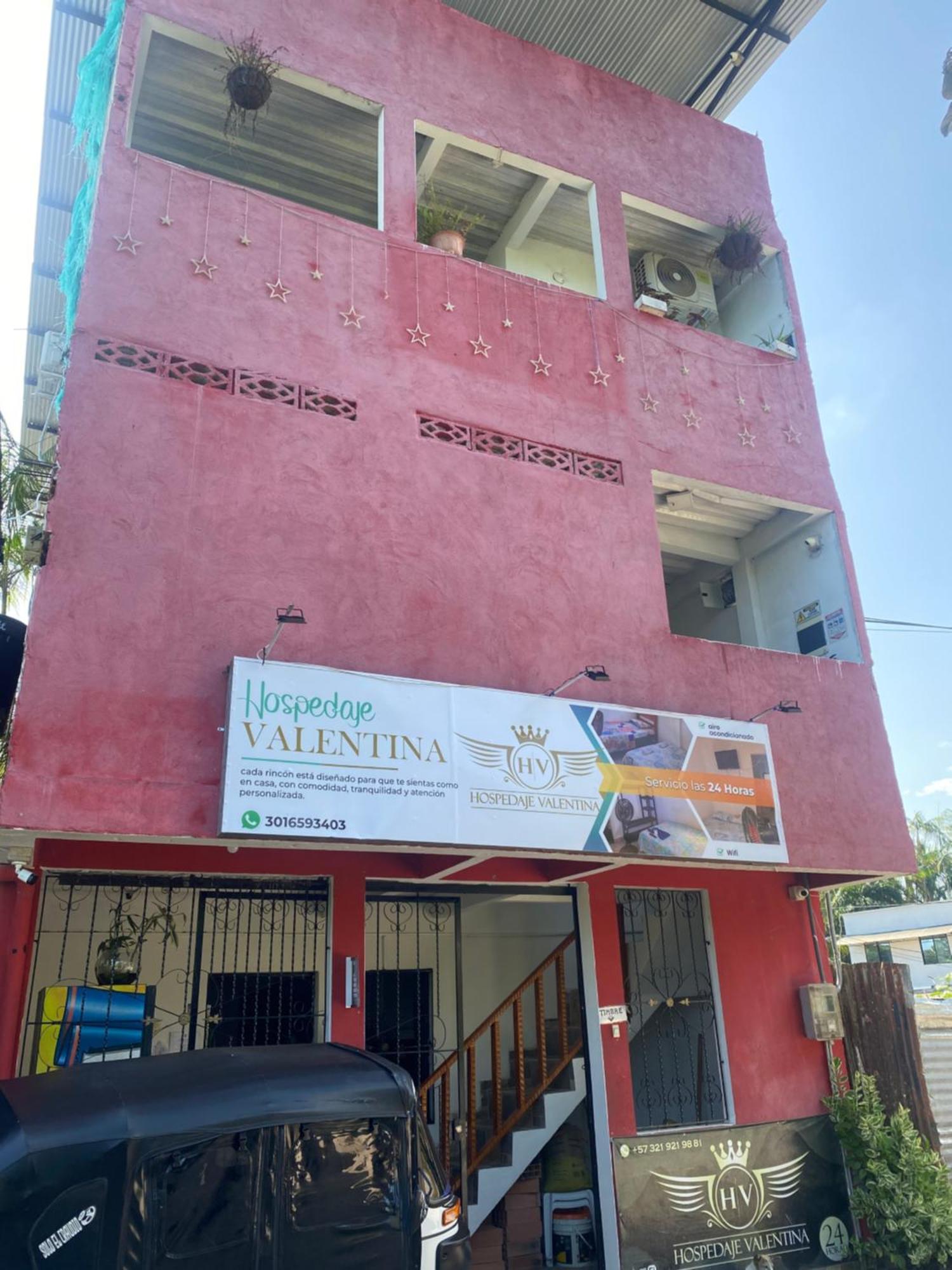 Hospedaje Valentina Inírida Exterior foto